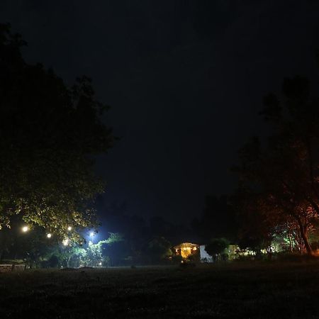 Pench Tiger Trails Resort Khawāsa Exterior foto