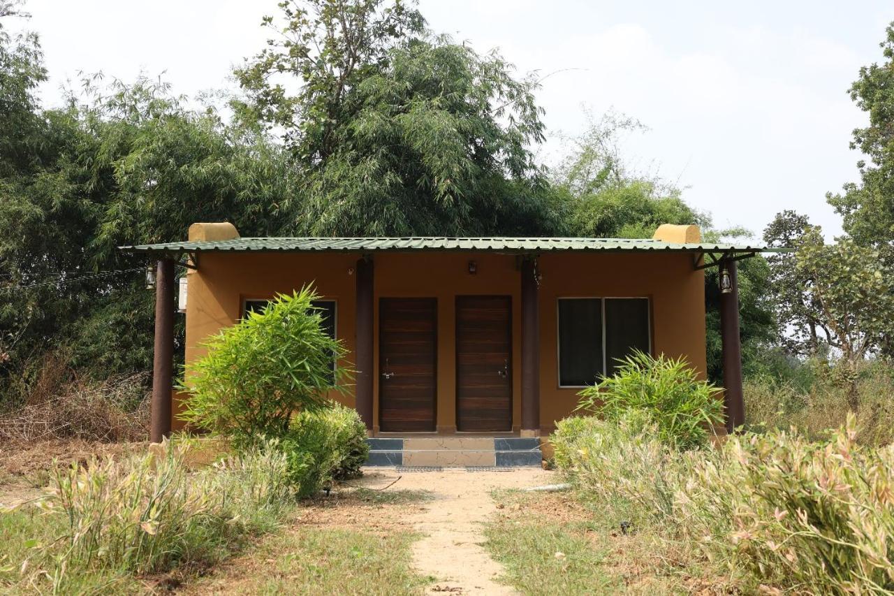 Pench Tiger Trails Resort Khawāsa Exterior foto